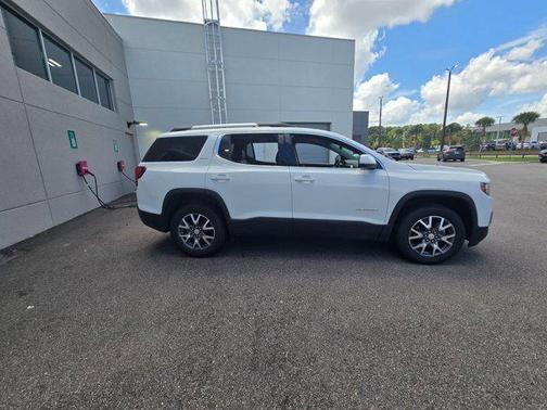 2023 GMC Acadia FWD SLT
