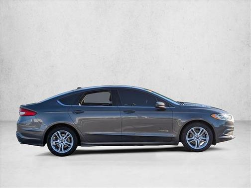 2018 Ford Fusion Hybrid SE