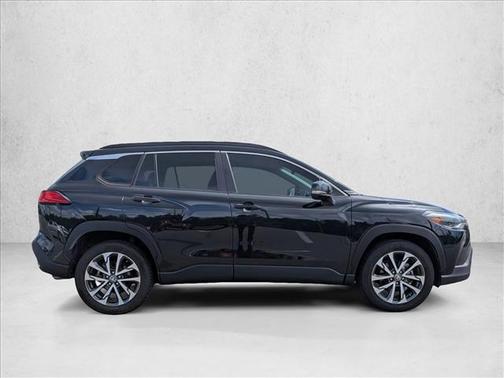 Jet Black 2022 Toyota Corolla Cross XLE