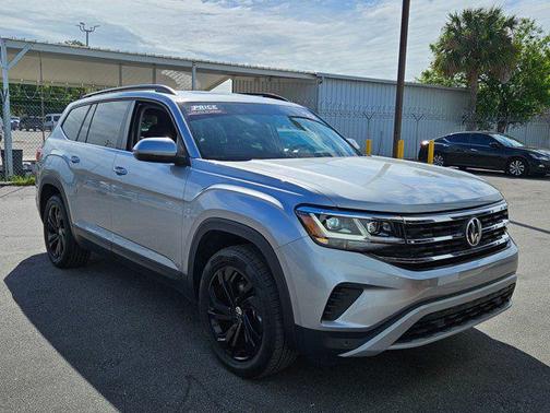 2022 Volkswagen Atlas 3.6L SE w/Technology