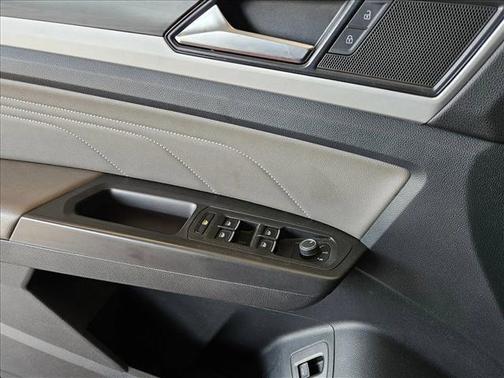 2022 Volkswagen Atlas 3.6L SE w/Technology