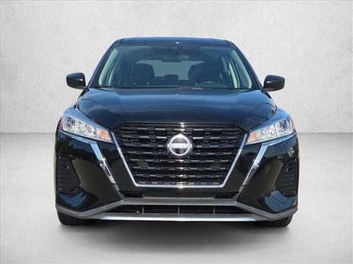 Super Black 2023 Nissan Kicks S