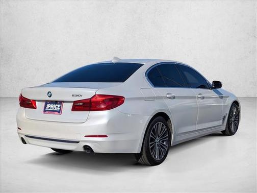 Mineral White Metallic 2019 BMW 530 530i