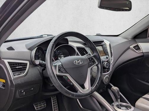 Ultra Black Pearl 2014 Hyundai Veloster Base