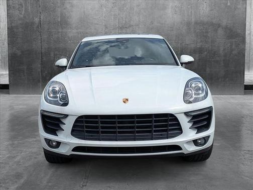 2017 Porsche Macan Base