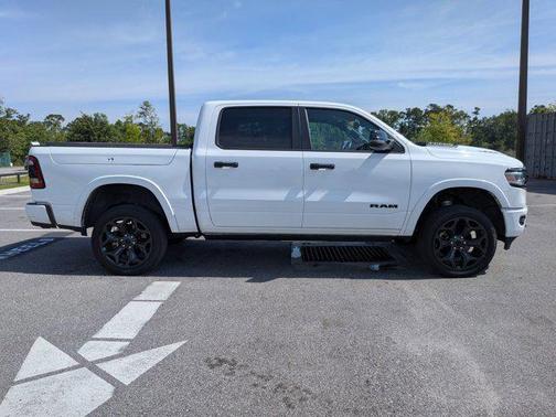 Bright White Clearcoat 2023 RAM 1500 Limited