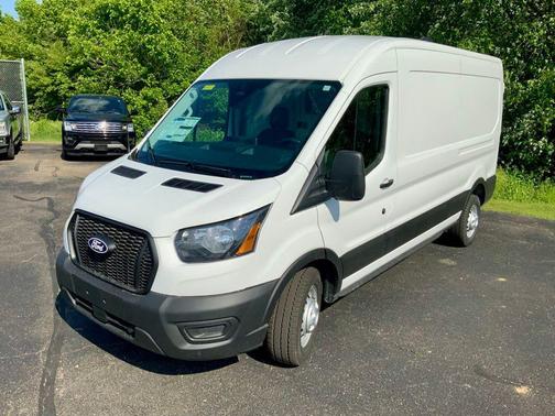 Oxford White 2026 Ford Transit-250 Base