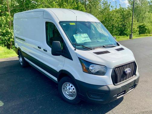 Oxford White 2026 Ford Transit-250 Base