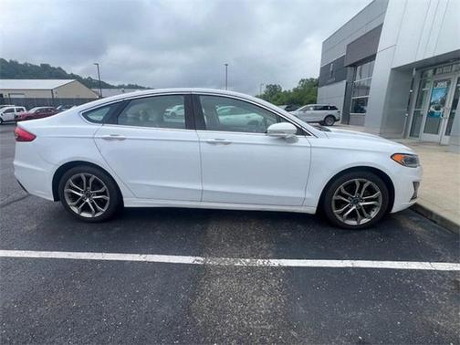 2019 Ford Fusion SEL