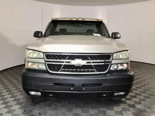 2005 Chevrolet Silverado 2500 Work Truck