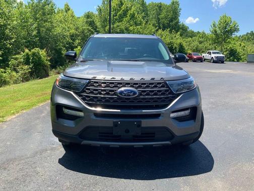 Carbonized Gray Metallic 2022 Ford Explorer XLT