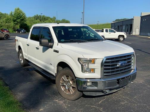 Magnetic Metallic 2016 Ford F-150 XLT