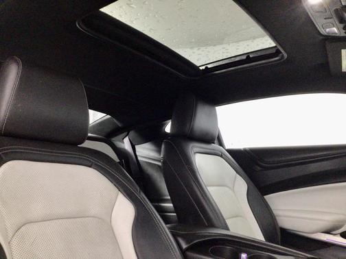 2017 Chevrolet Camaro 2LT