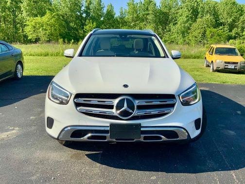 designo Diamond White Metallic 2021 Mercedes-Benz GLC 300 4MATIC