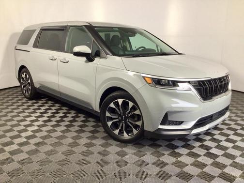 2024 Kia Carnival EX