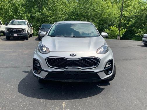 Sparkling Silver 2020 Kia Sportage LX