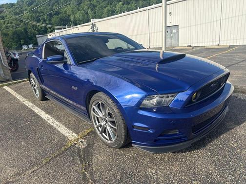 Deep Impact Blue Metallic 2013 Ford Mustang GT Premium