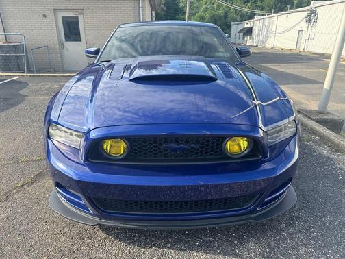 Deep Impact Blue Metallic 2013 Ford Mustang GT Premium