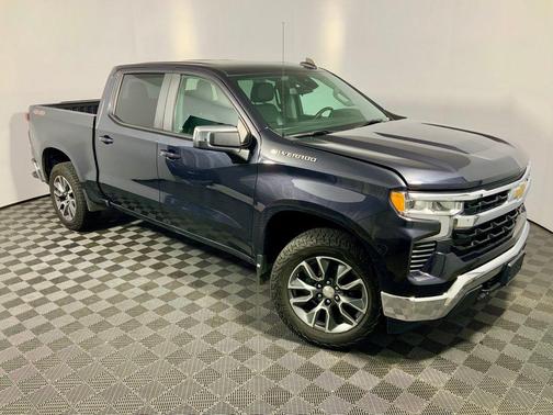 Dark Ash Metallic 2022 Chevrolet Silverado 1500 LT