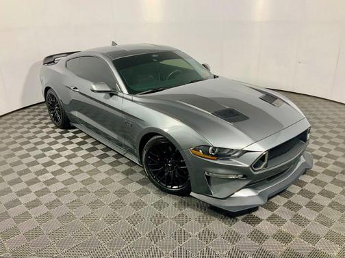 Carbonized Gray Metallic 2022 Ford Mustang GT