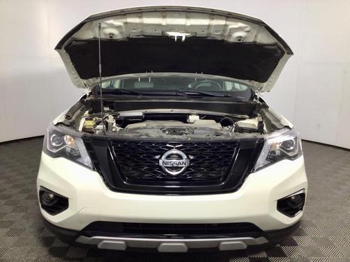 2020 Nissan Pathfinder SL 4WD