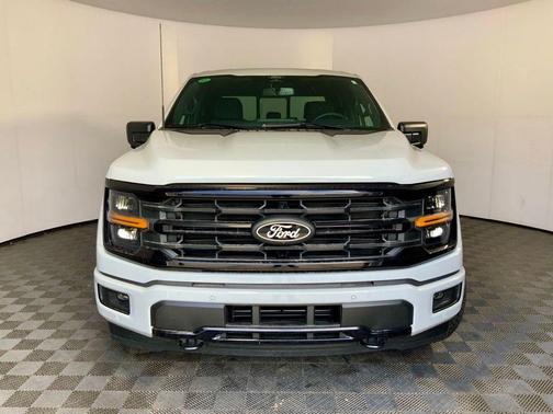 Avalanche 2026 Ford F-150 XLT