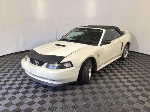 2000 Ford Mustang GT