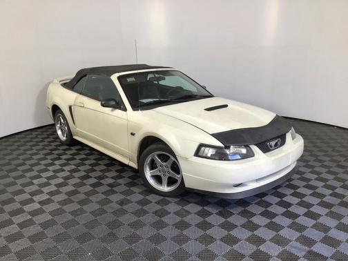 2000 Ford Mustang GT