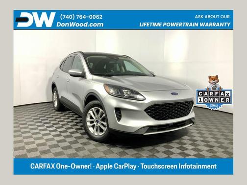 Ingot Silver Metallic 2020 Ford Escape SE
