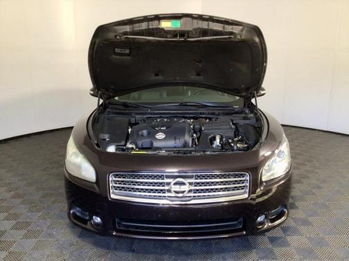 2010 Nissan Maxima SV