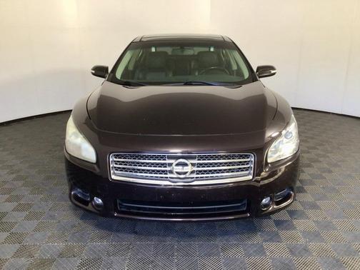 2010 Nissan Maxima SV
