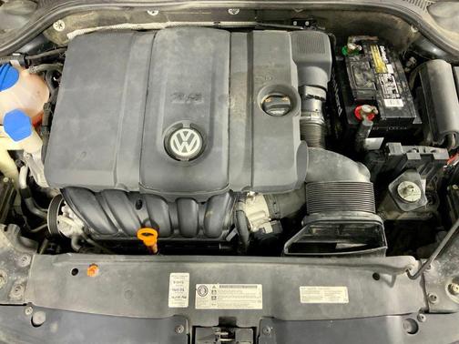 Black Uni 2013 Volkswagen Jetta SE