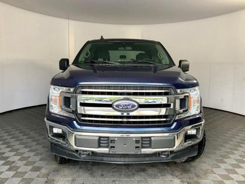 Blue 2019 Ford F-150 XLT