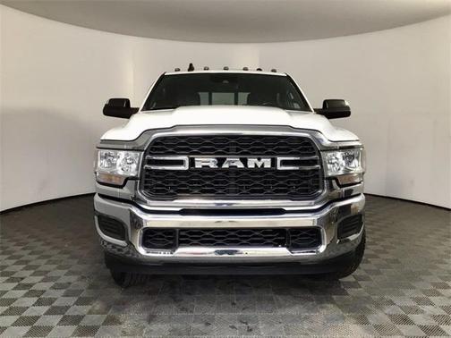 2021 RAM 2500 Tradesman Crew Cab 4x4 6'4' Box