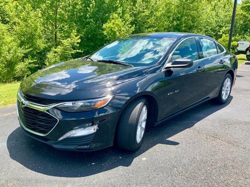 Mosaic Black Metallic 2019 Chevrolet Malibu LT
