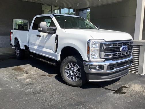 2025 Ford F-350 XLT