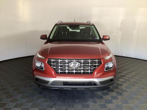 2023 Hyundai VENUE Limited