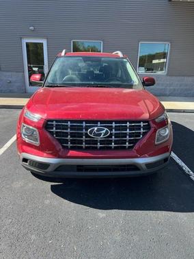 2023 Hyundai VENUE Limited