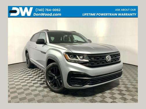 Silver Metallic 2023 Volkswagen Atlas Cross Sport 2.0T SEL