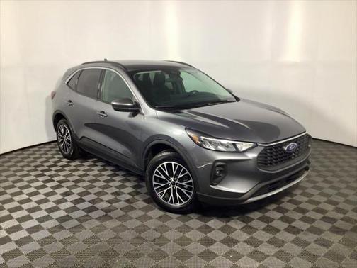 2023 Ford Escape PHEV SE