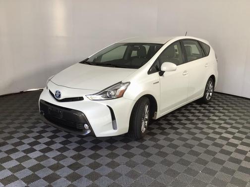 2017 Toyota Prius v Three