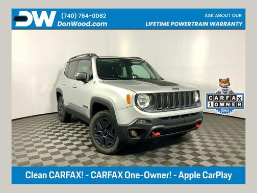 Glacier Metallic 2018 Jeep Renegade Trailhawk