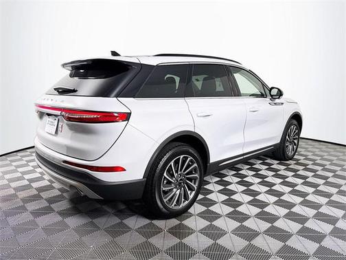 2025 Lincoln Corsair Reserve