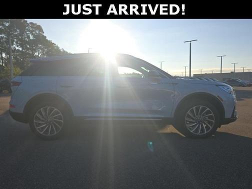 2025 Lincoln Corsair Reserve