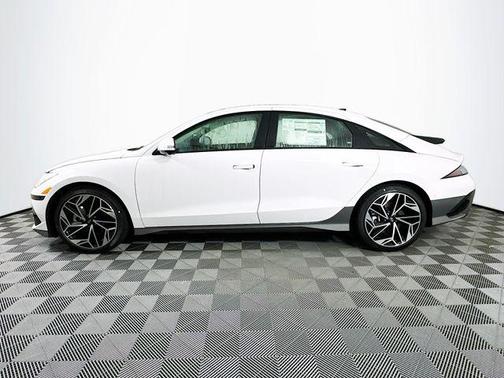 2025 Hyundai IONIQ 6 Limited