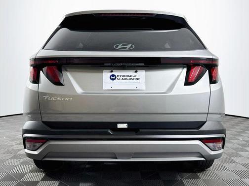 Shimmering Silver 2026 Hyundai TUCSON SEL