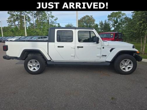 2023 Jeep Gladiator Sport S