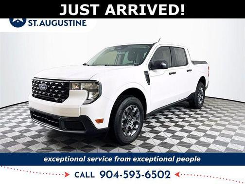 Oxford White 2025 Ford Maverick XLT