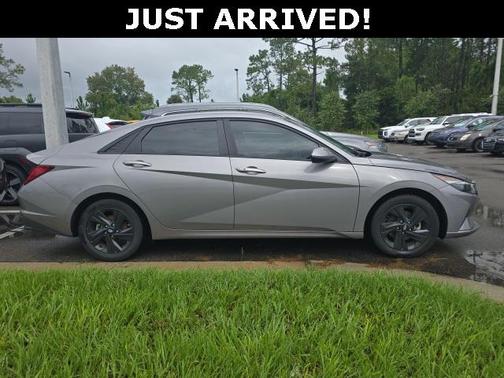 2023 Hyundai ELANTRA HEV Blue