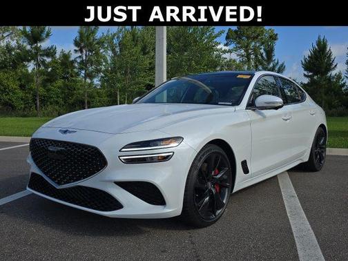 Uyuni White 2022 Genesis G70 3.3T RWD
